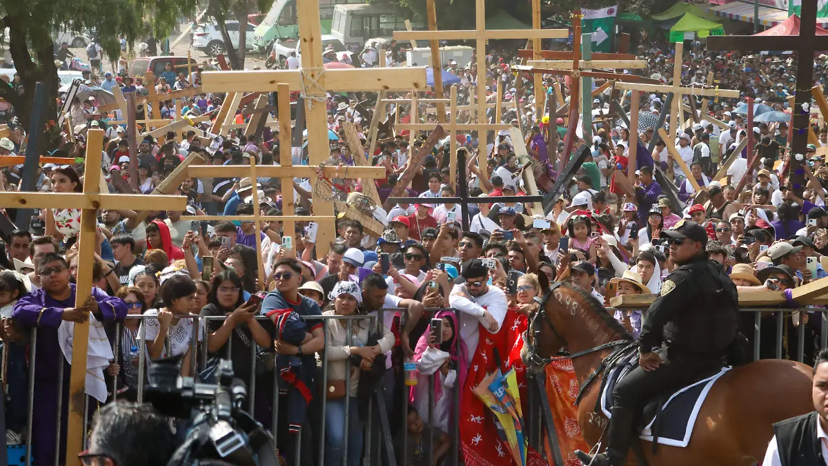 182 REPRESENTACION SEMANA SANTA IZTAPALAPA romina solis 107