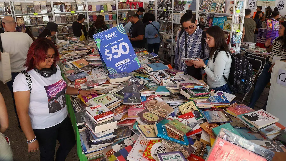 1028304_Feria Remate de Libros_web