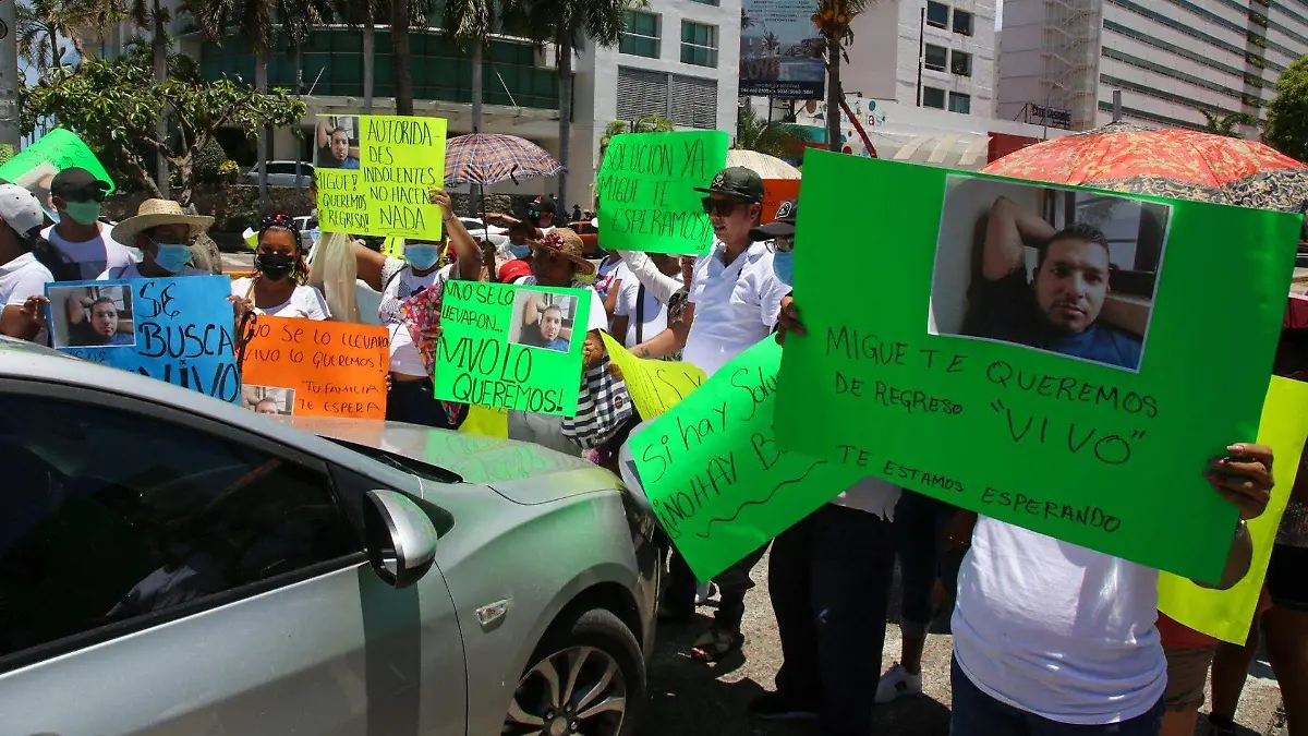 937779_Bloqueo Familiares Policía Desaparecido_web