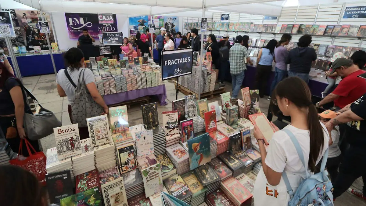 Algunas joyitas que puedes encontrar en el Gran Remate de Libros 