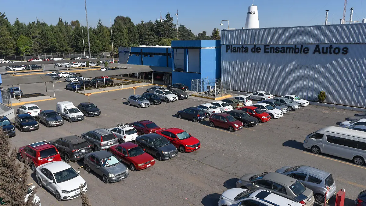 EXPORTACION DE AUTOS DISMINUYE cuartoscuro (1) (1)