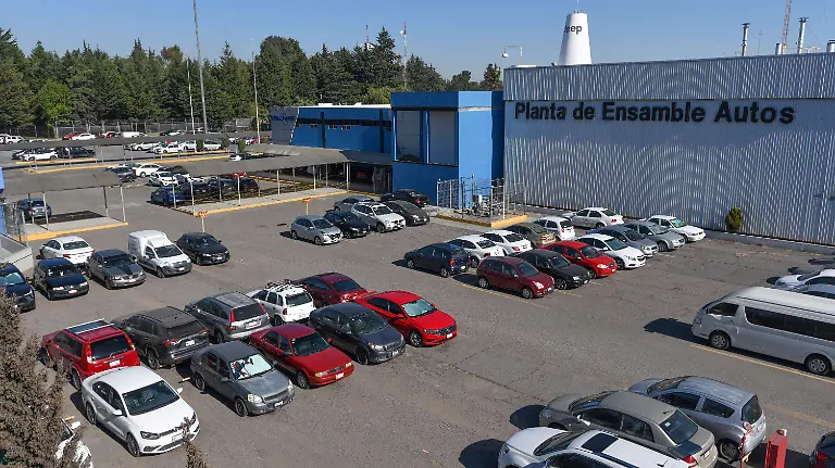 EXPORTACION DE AUTOS DISMINUYE cuartoscuro (1) (1)