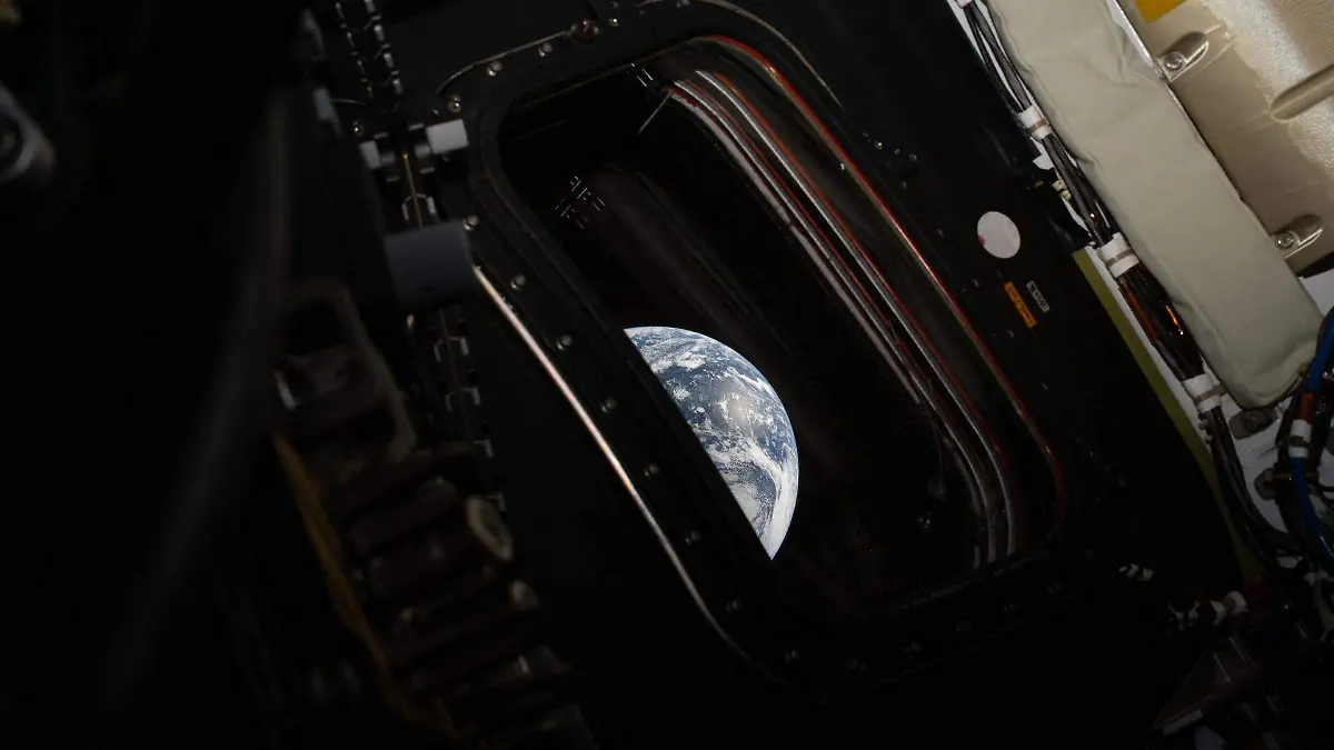 AFP__20260403__2269058905__v2__HighRes__ArtemisIiLaunchesMannedTestFlightAroundTheMo