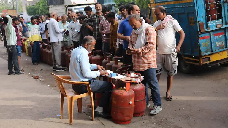 f41d98a2db019ad31182f95227a795ed4ebcdc91w