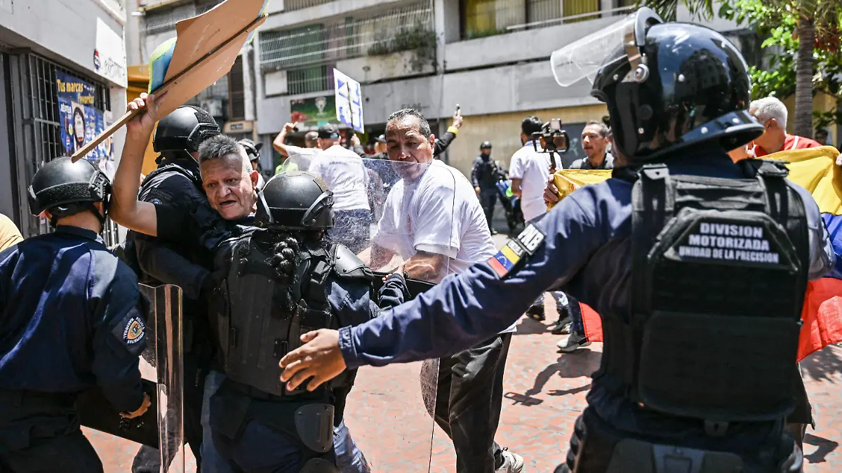 AFP__20260409__A7BC6T3__v1__HighRes__VenezuelaSalariesPensionsProtest