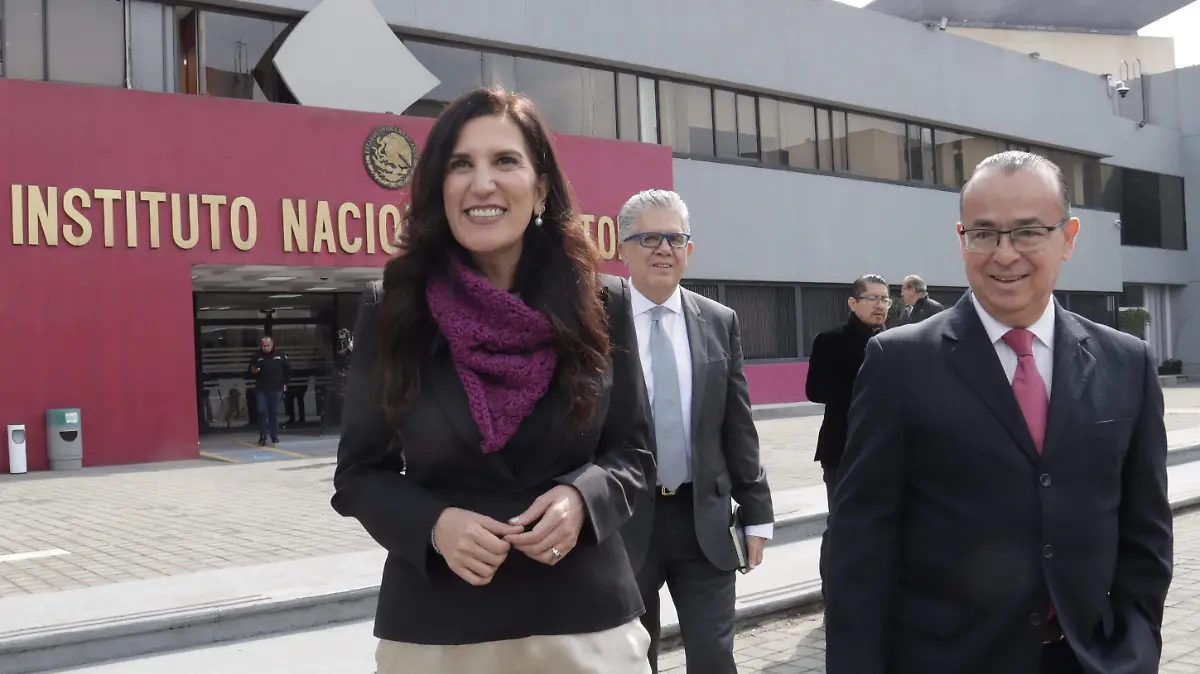 6203142-Kenia Lopez-21