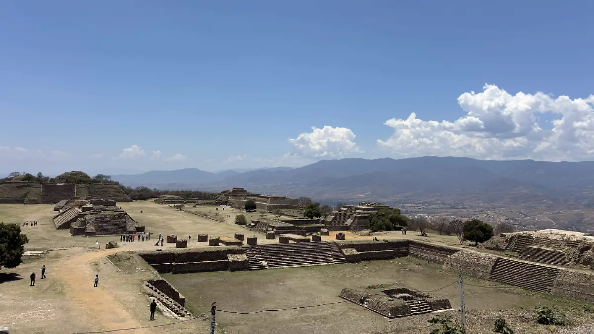 Monte Albán en imágenes