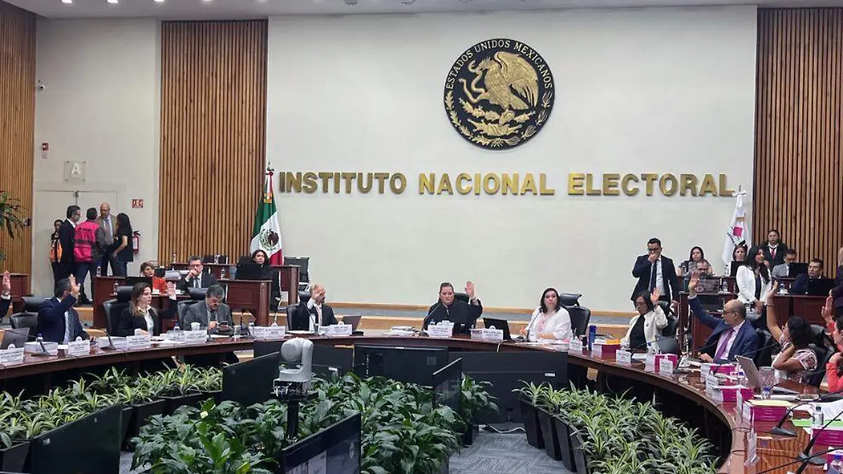 INE-SESION-PLURINOMINALES-ivonne rodriguez (3)