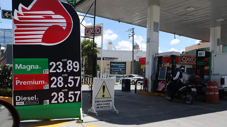 HACIENDA DEJA SIN ESTIMULO GASOLINA PREMIUM daniel camacho el sol de toluca (2)