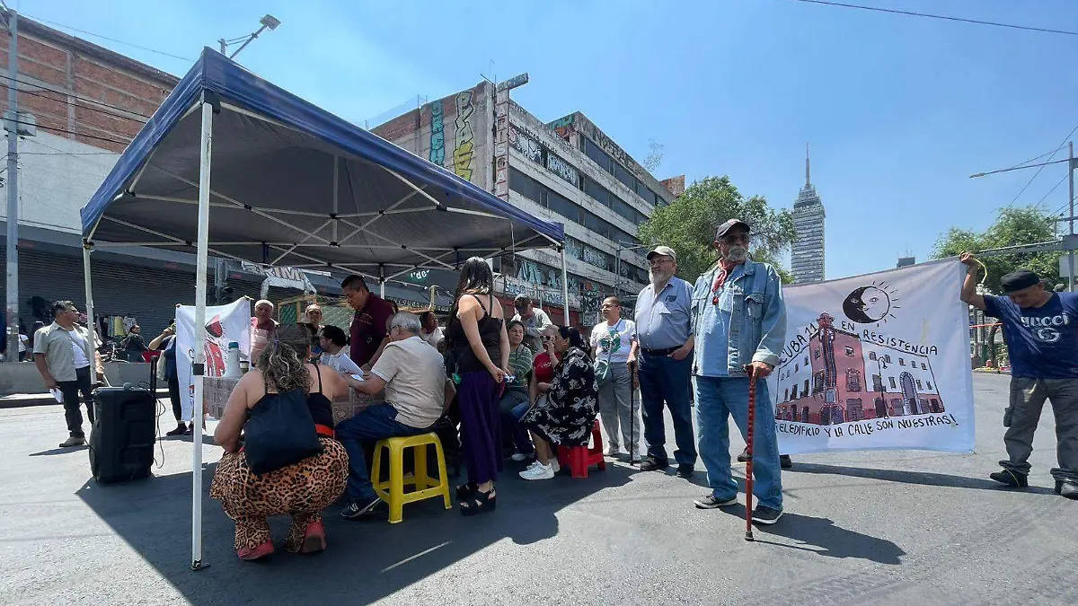 10f70909-55d3-4e04-8858-53223f845bf6