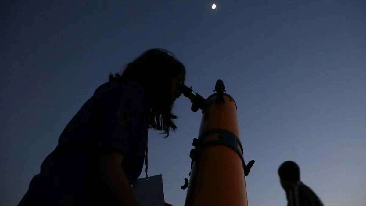 630910_NocheDeLasEstrellas04_web