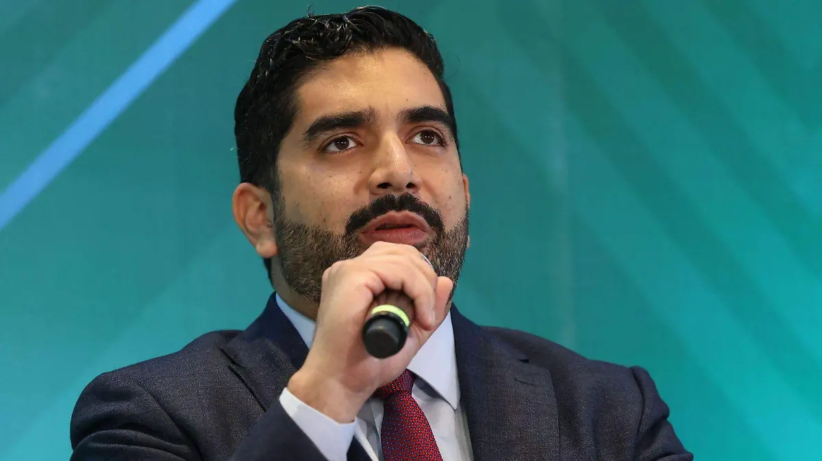 1073713_104 Asamblea American Chamber_web