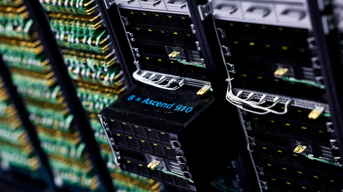 2026-04-01T091033Z_885406407_RC22SHADJ3GC_RTRMADP_3_CHINA-AI-CHIPS