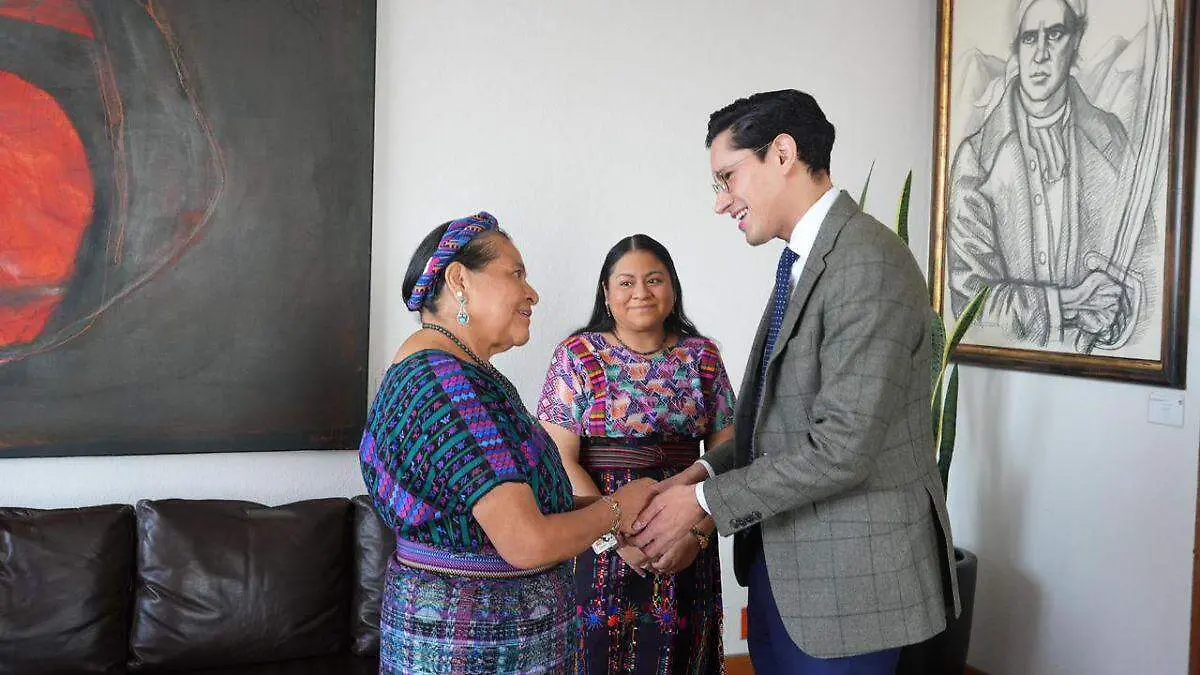 Rigoberta Menchu SRE