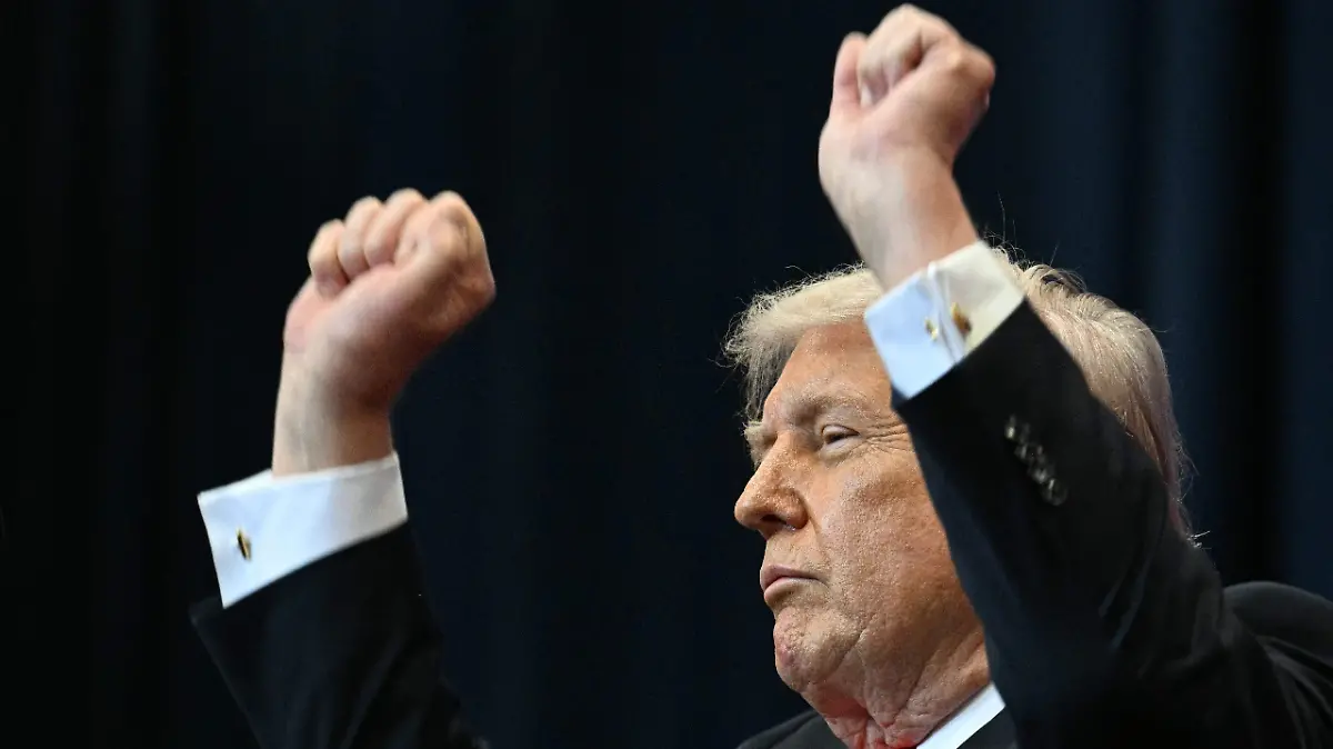 AFP__20260501__A9LE2WY__v1__HighRes__UsPresidentDonaldTrumpDeliversRemarksAtTheVilla