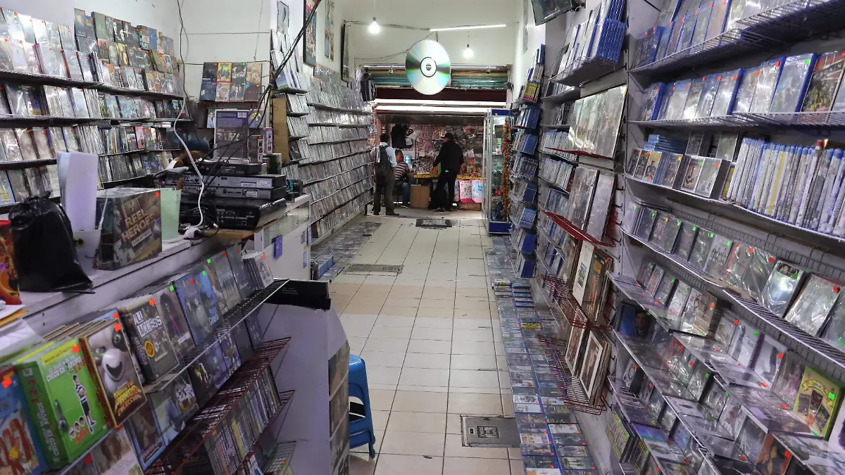 TIENDA DE DVDS Y BLUE RAYS omar flores (7)