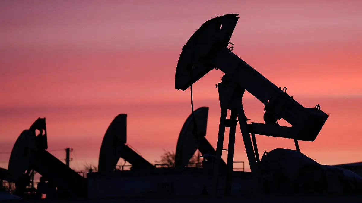2026-04-24T084938Z_1262467006_RC2RTKAI3YVB_RTRMADP_3_GLOBAL-OIL-KAZAKHSTAN