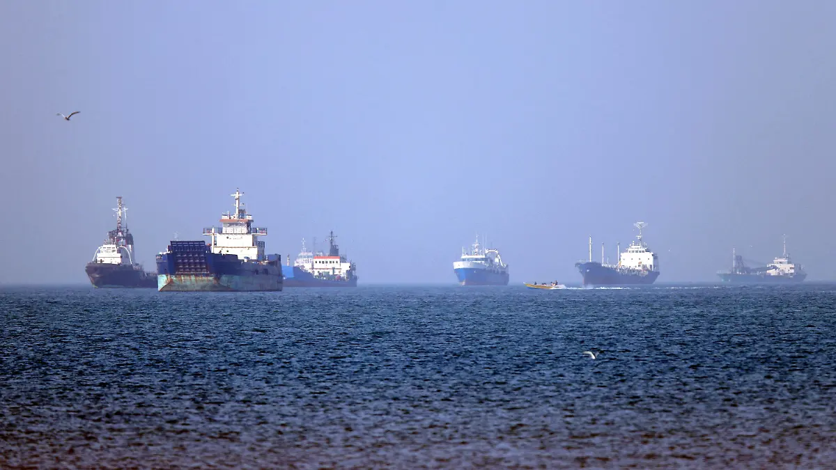 AFP__20260504__A9RN2PV__v2__HighRes__TopshotIranUsIsraelWarTransportHormuz