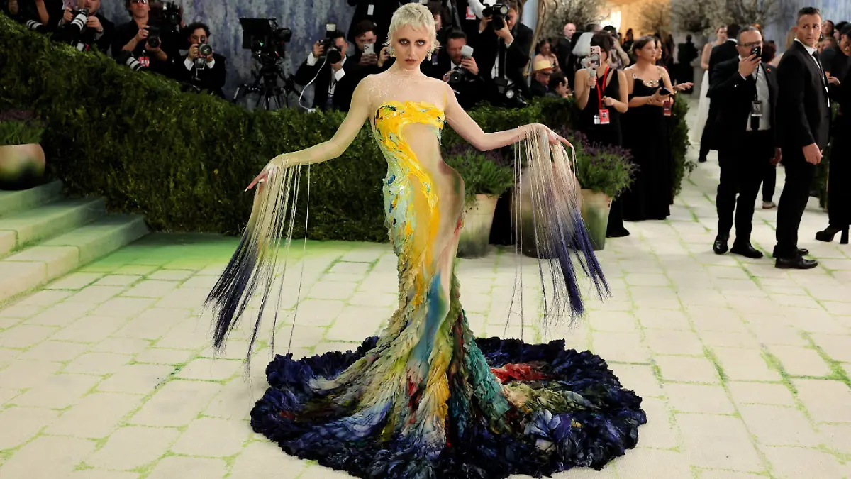 2026-05-04T223241Z_1127012780_HP1EM541KMN0B_RTRMADP_3_USA-MET-BALL
