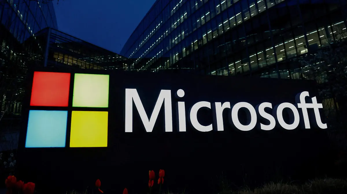 2026-04-27T153216Z_342729946_RC26T6AX3E3C_RTRMADP_3_BRITAIN-COURT-MICROSOFT-SLACK
