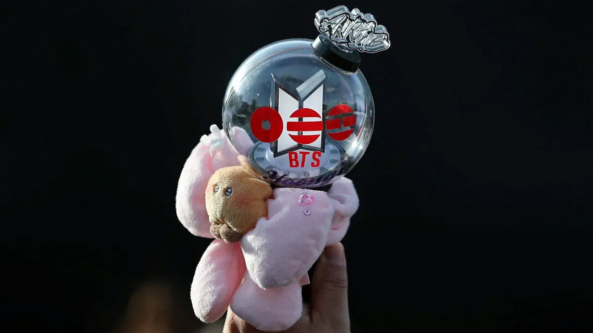 2026-04-17T094910Z_1430575760_RC2VQKA5LK28_RTRMADP_3_MUSIC-BTS-CONCERT-JAPAN