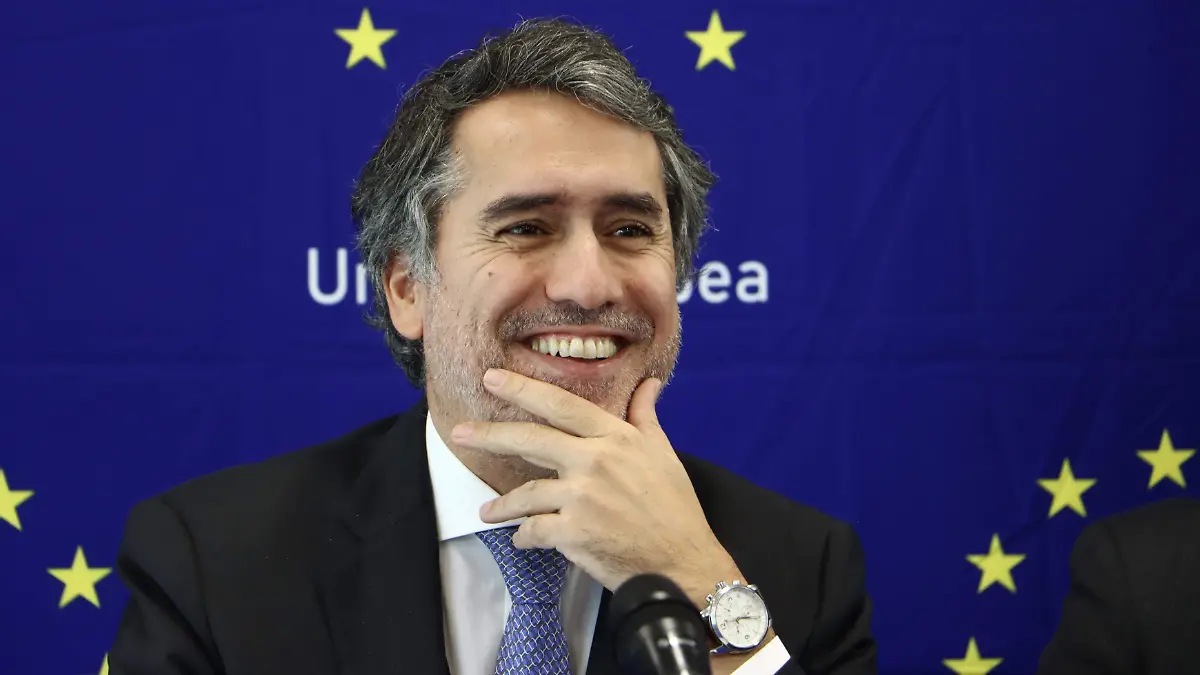 EMBAJADOR UNION EUROPEA ENTREVISTA laura lovera (2)