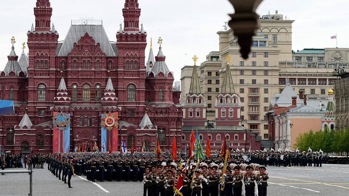 2026-05-09T101640Z_1768096794_RC2J5LAR1QQ9_RTRMADP_3_WW2-ANNIVERSARY-RUSSIA-PARADE