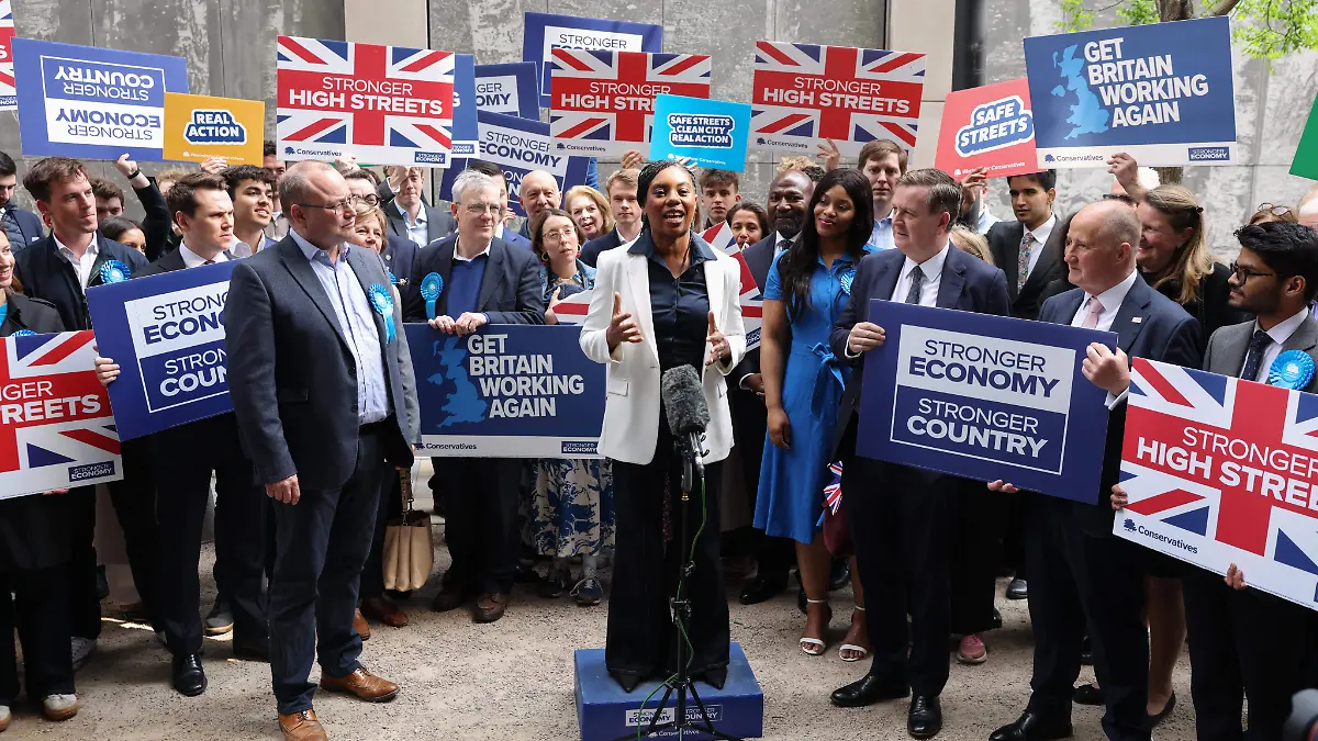 AFP__20260508__B29J7Z7__v1__HighRes__BritainPoliticsVoteConservative