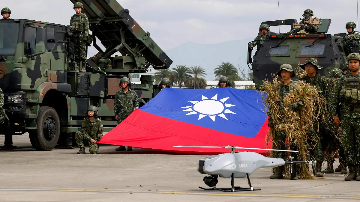 2026-05-09T012100Z_87037092_RC2F9JAZ6G1S_RTRMADP_3_TAIWAN-DEFENCE