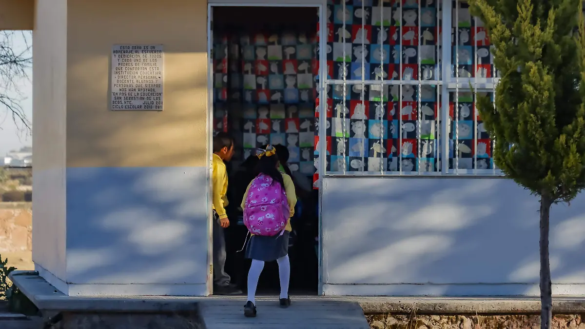6210184-entrada_alumnos_primaria_CO_19