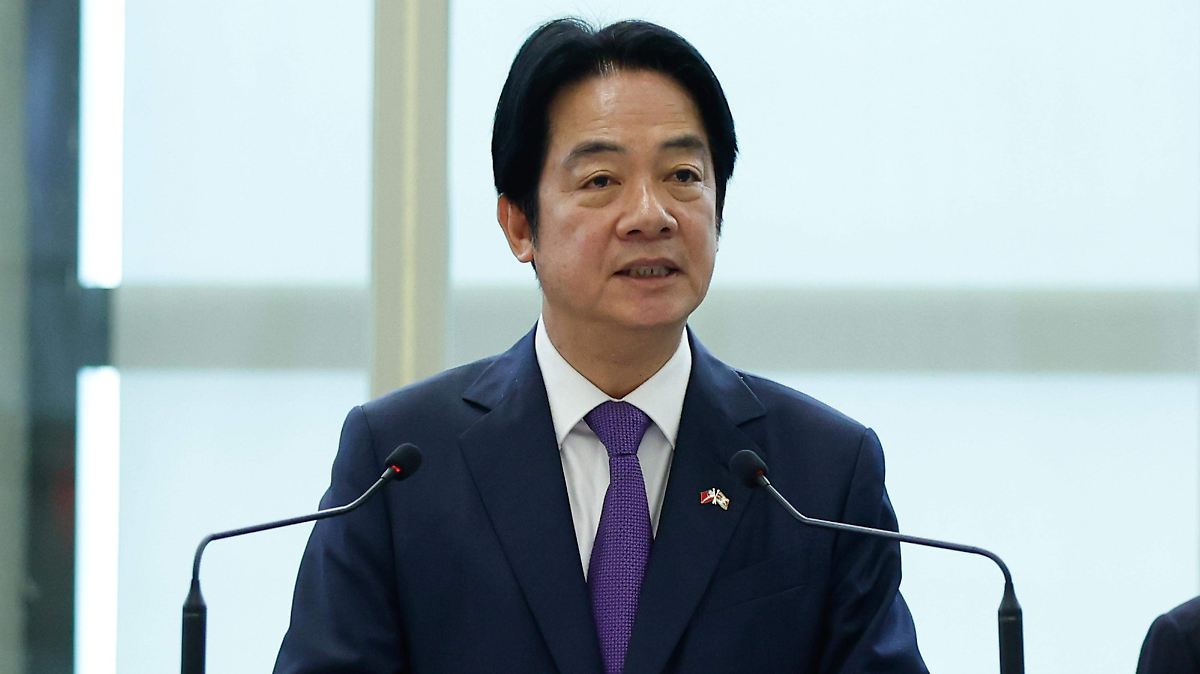TAIWÁN DESAFÍA A CHINA: NO AL TERROR ROJO