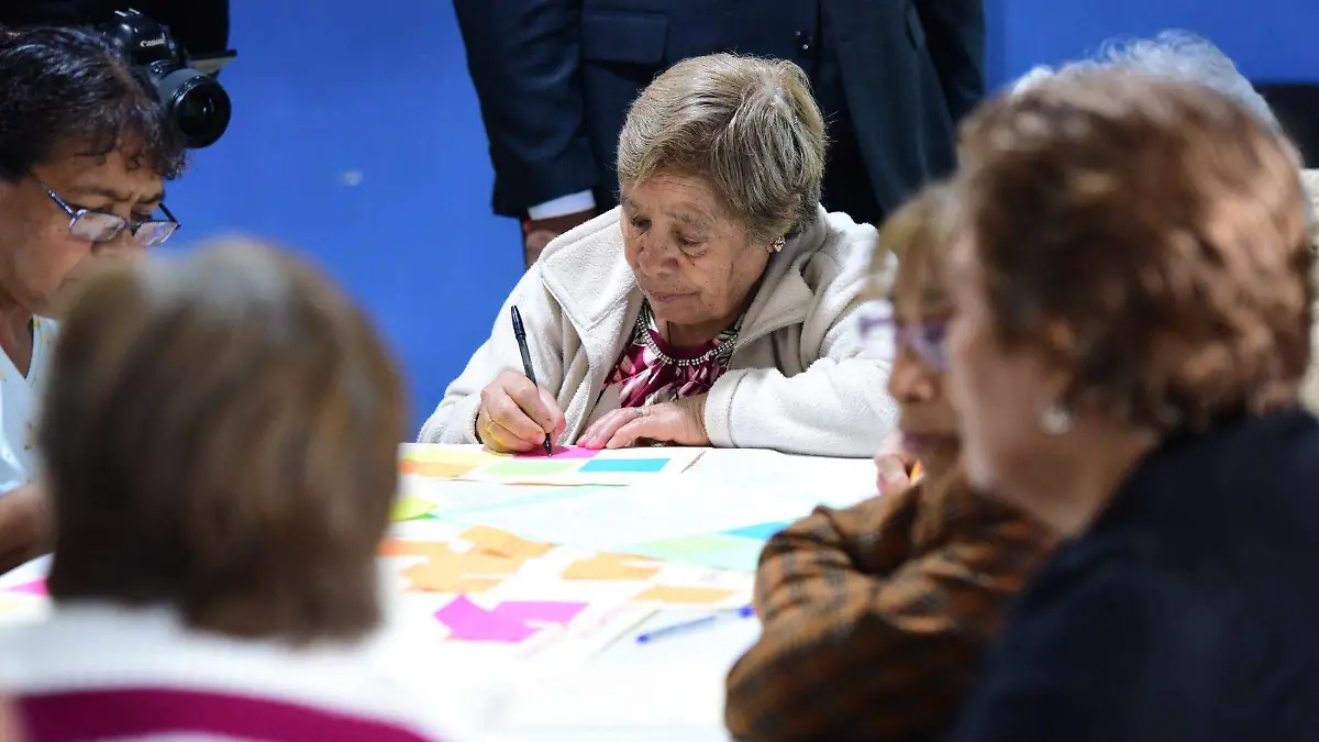 TALLERES ADULTOS MAYORES  (5)