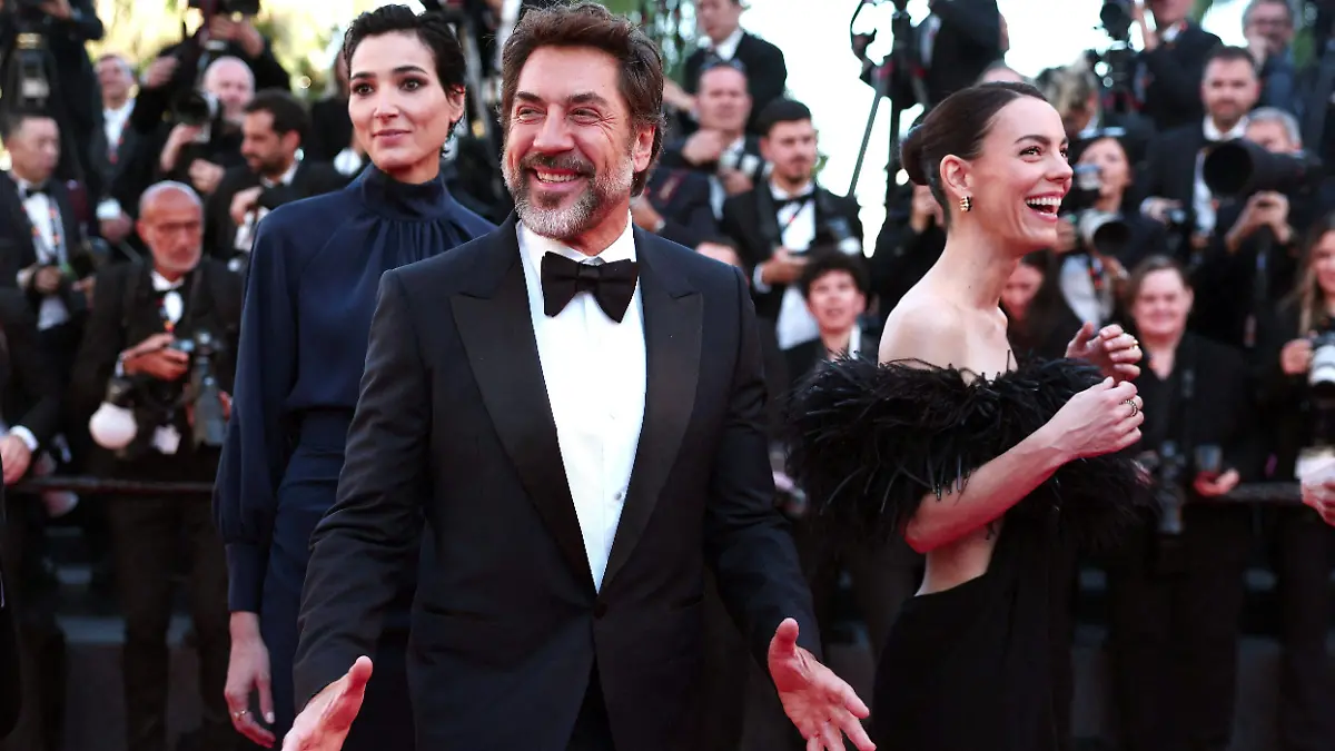 2026-05-16T165553Z_990338115_UP1EM5G1A7U7G_RTRMADP_3_FILMFESTIVAL-CANNES-THE-BELOVED-PREMIERE