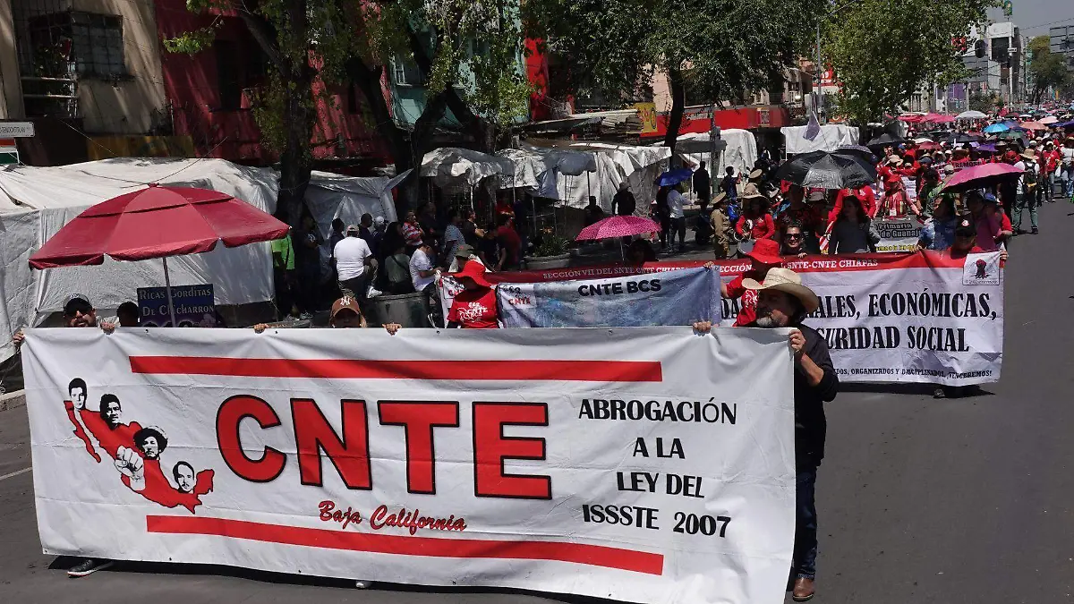 1082024_Marcha Día del Maestro_web