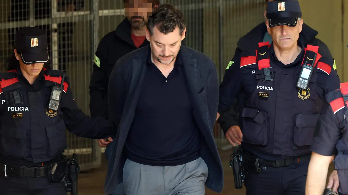 AFP__20260519__B3BE7WN__v1__HighRes__SpainPoliceRetailFashion