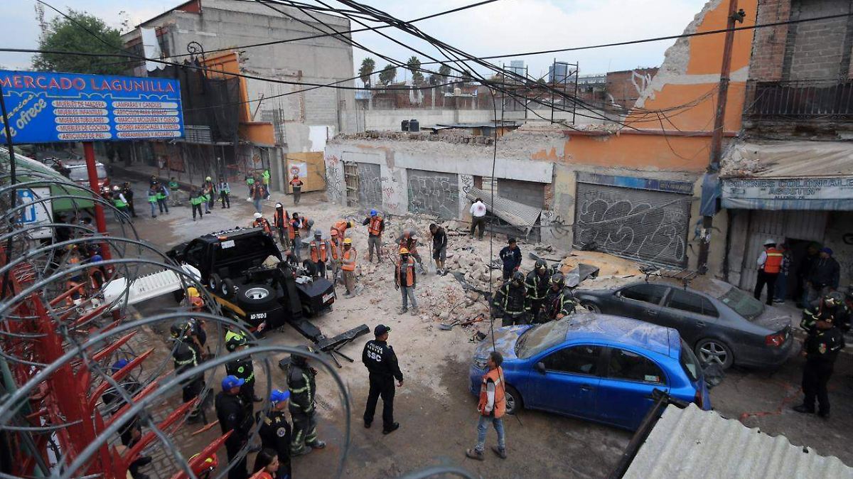 COLAPSA MURO EN OBRA CLANDESTINA DEL CENTRO: 4 HERIDOS