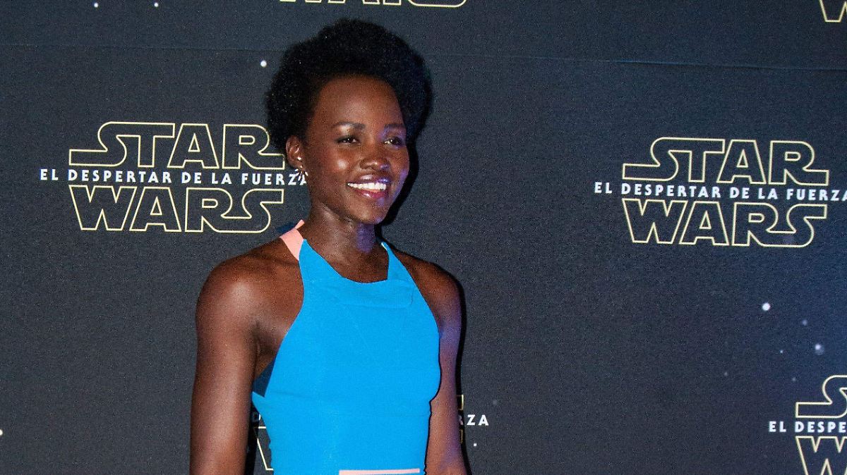 Lupita Nyong'o responde a críticas por interpretar a Helena de Troya
