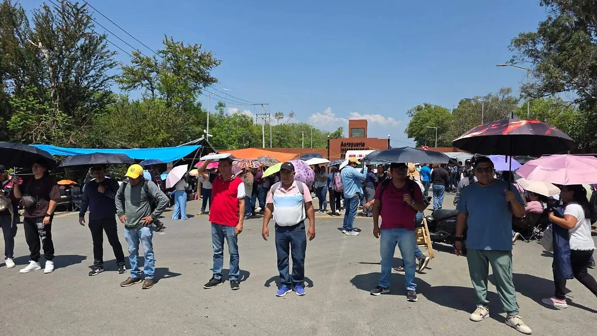 BLOQUEO CNTE Aeropuerto de Oaxaca