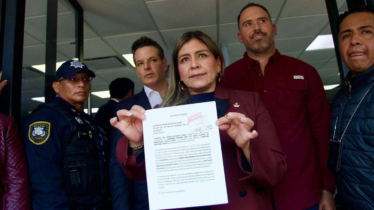 MORENA DENUNCIA A SAMUEL GARCÍA Y MARIANA RODRÍGUEZ ANTE FGR POR PECULADO