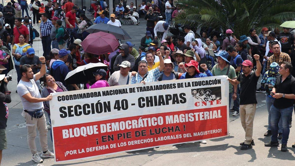 Segob y CNTE avanzan en negociación de 39 demandas magisteriales