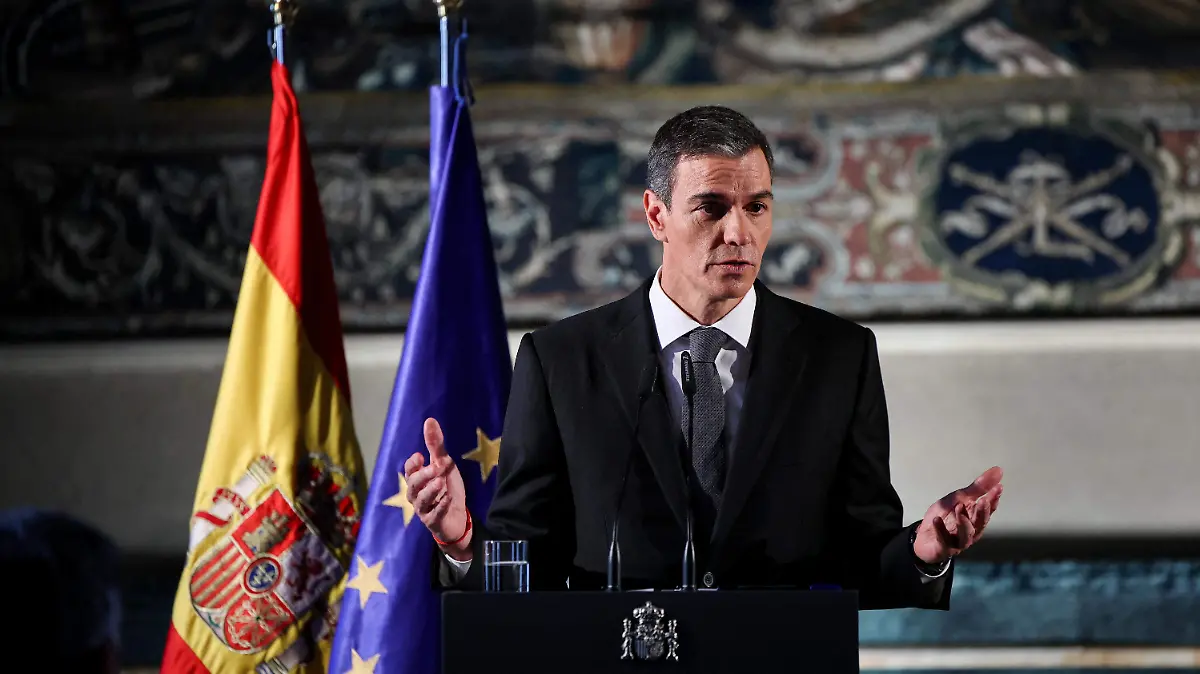 2026-05-27T101332Z_174148948_RC2MHLA0FLKL_RTRMADP_3_SPAIN-ITALY-SANCHEZ