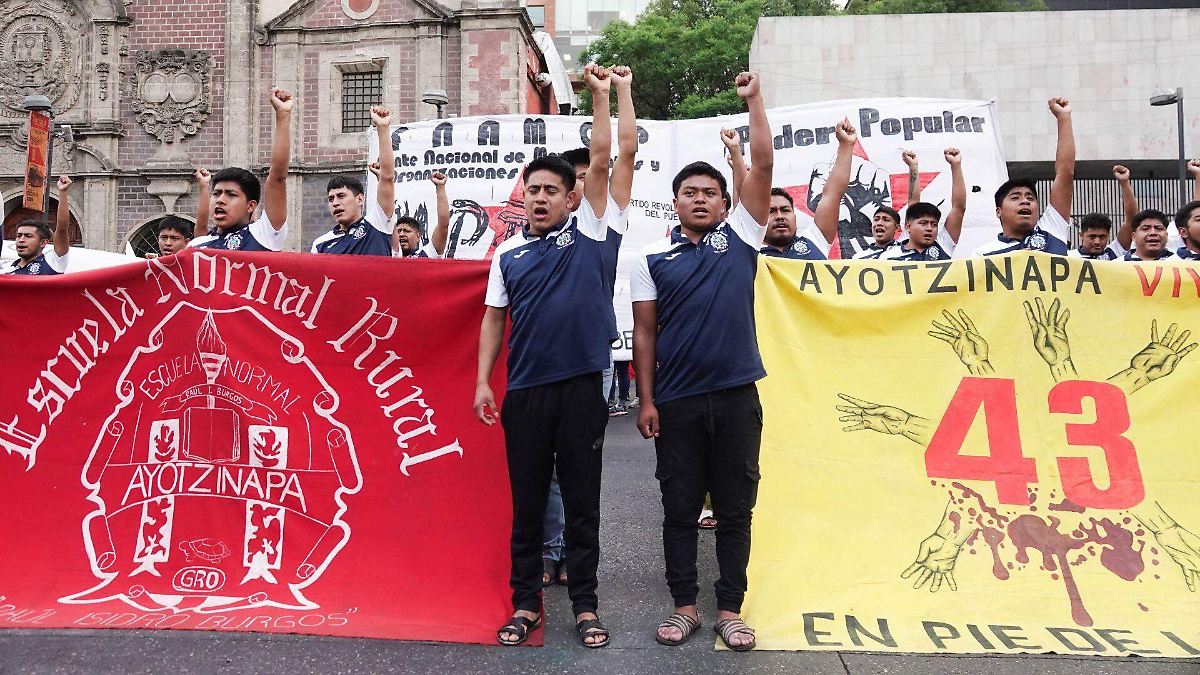 AYOTZINAPA: SHEINBAUM CIERRA LA PUERTA A JUSTICIA INTERNACIONAL