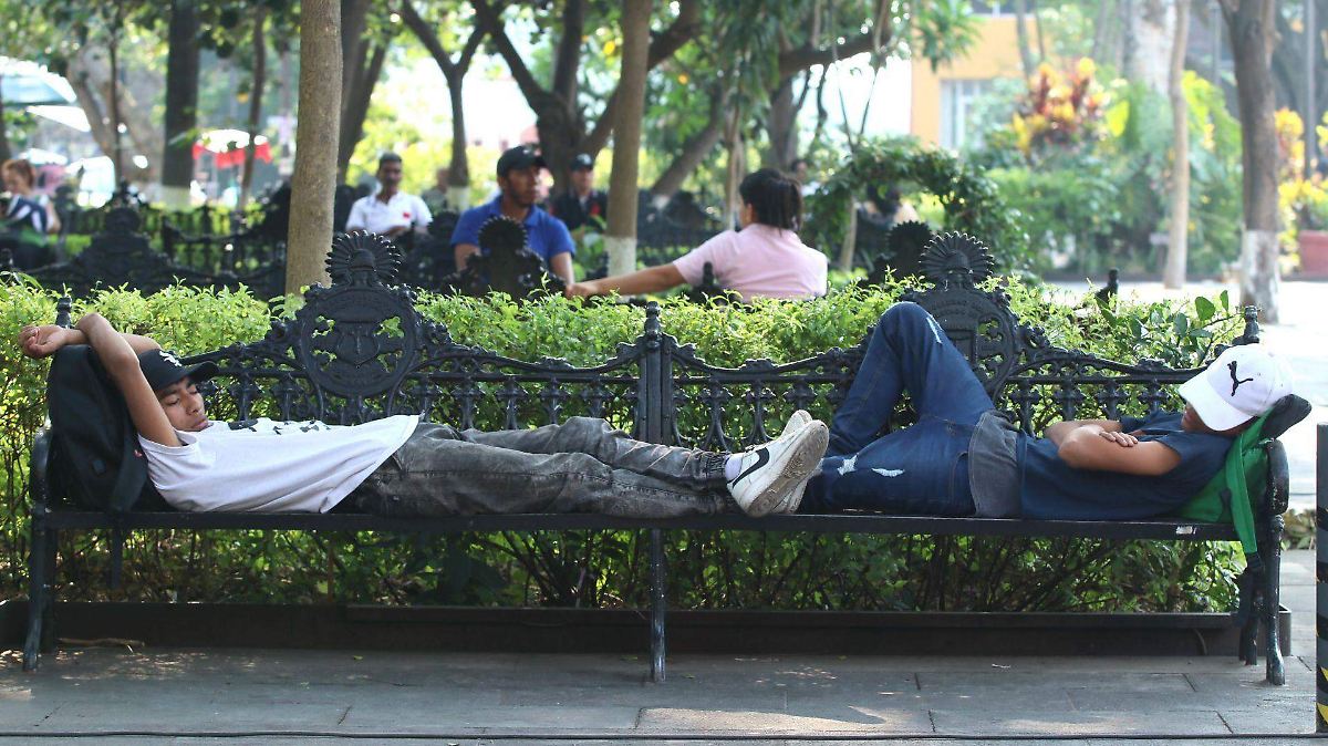 ¡DUERME O ENGORDA!