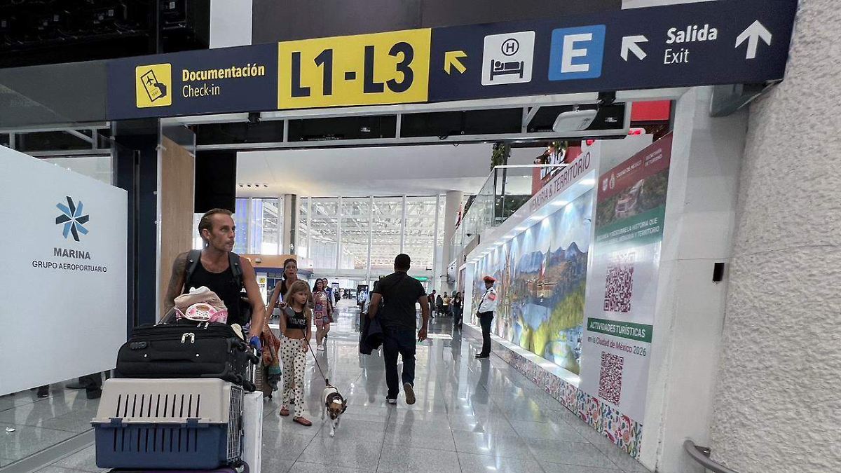 CAOS SANITARIO EN AICM: ¡NADIE REVISA VACUNAS PARA EL MUNDIAL!