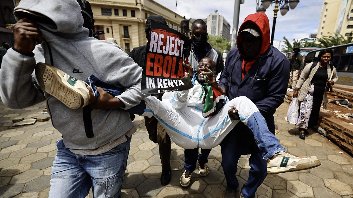 KENIA ARDE POR CENTRO DE EU; DOS MUERTOS