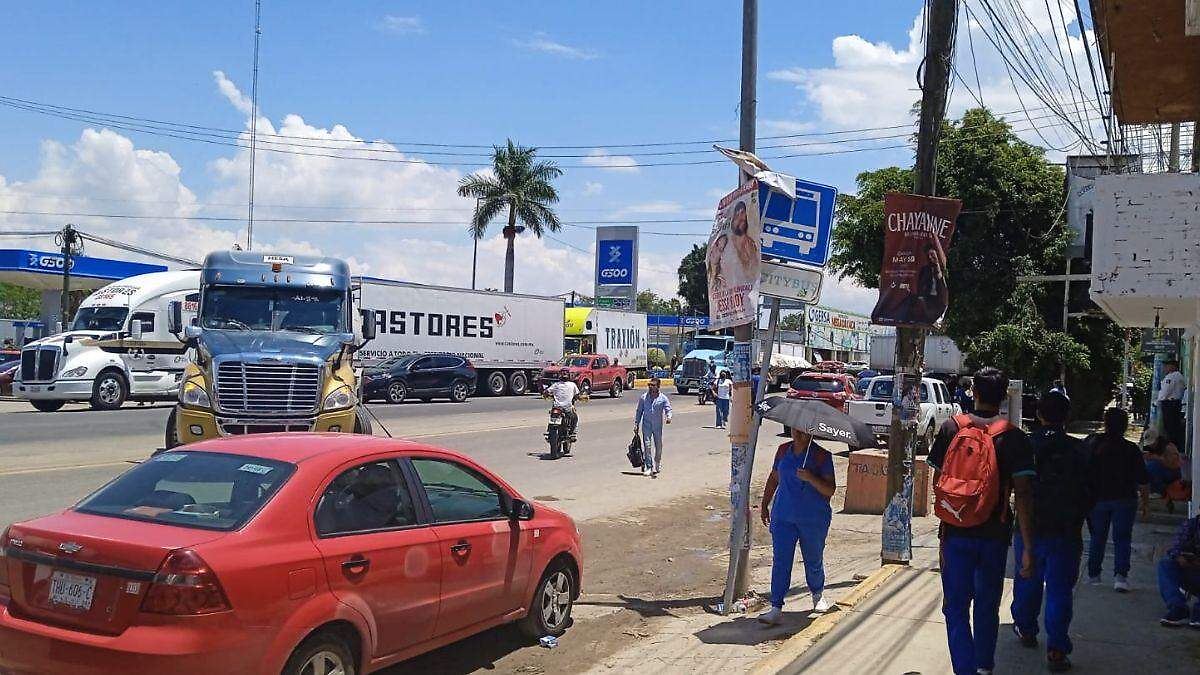 OAXACA, CAOS TOTAL: CNTE Y TAXISTAS PARALIZAN LA CAPITAL