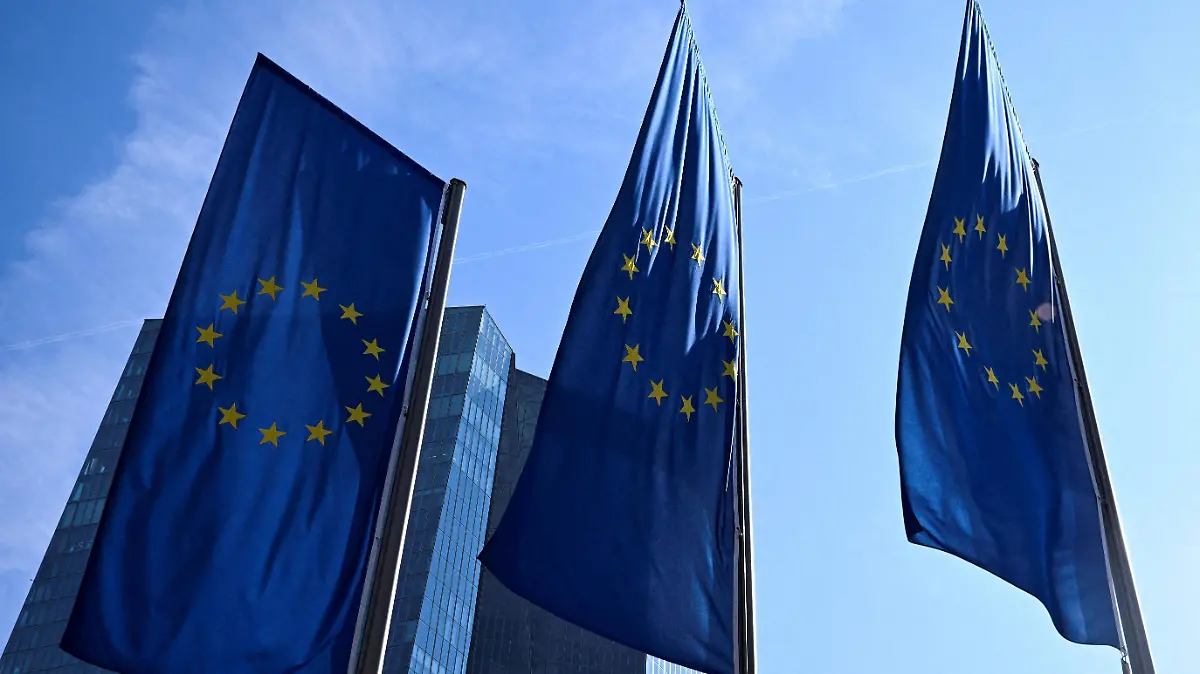 2026-05-29T153054Z_2002269304_RC2O7KAJNQYJ_RTRMADP_3_EUROZONE-BONDS