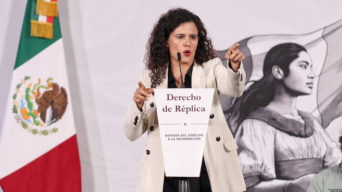AMLO LANZA "VERDAD OFICIAL" CONTRA NOTICIAS "FALSAS"