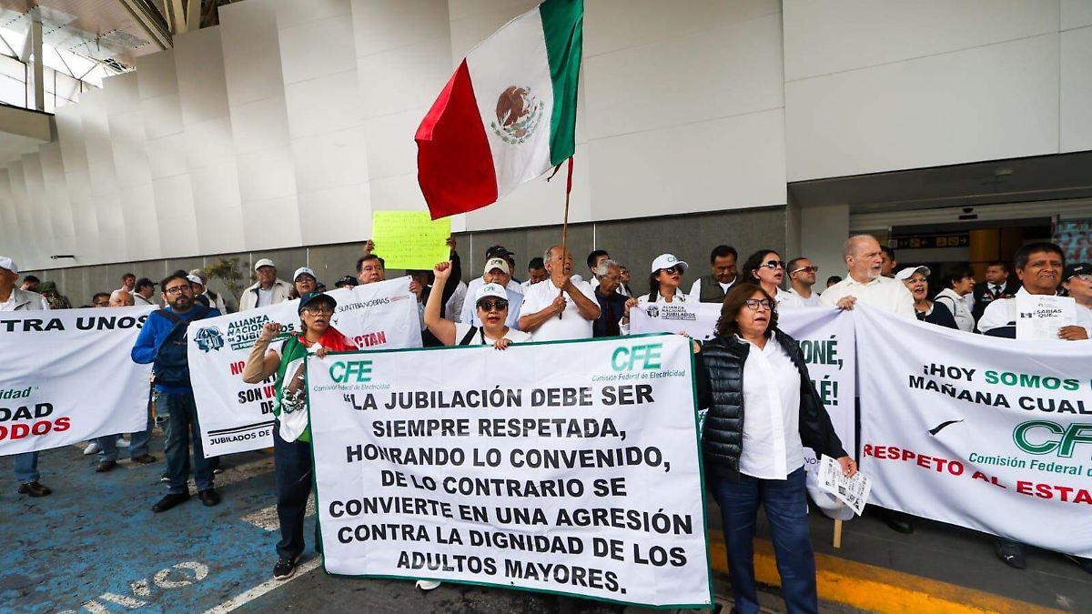 ¡ROBAN PENSIONES A JUBILADOS DE CFE, PEMEX Y BANOBRAS!