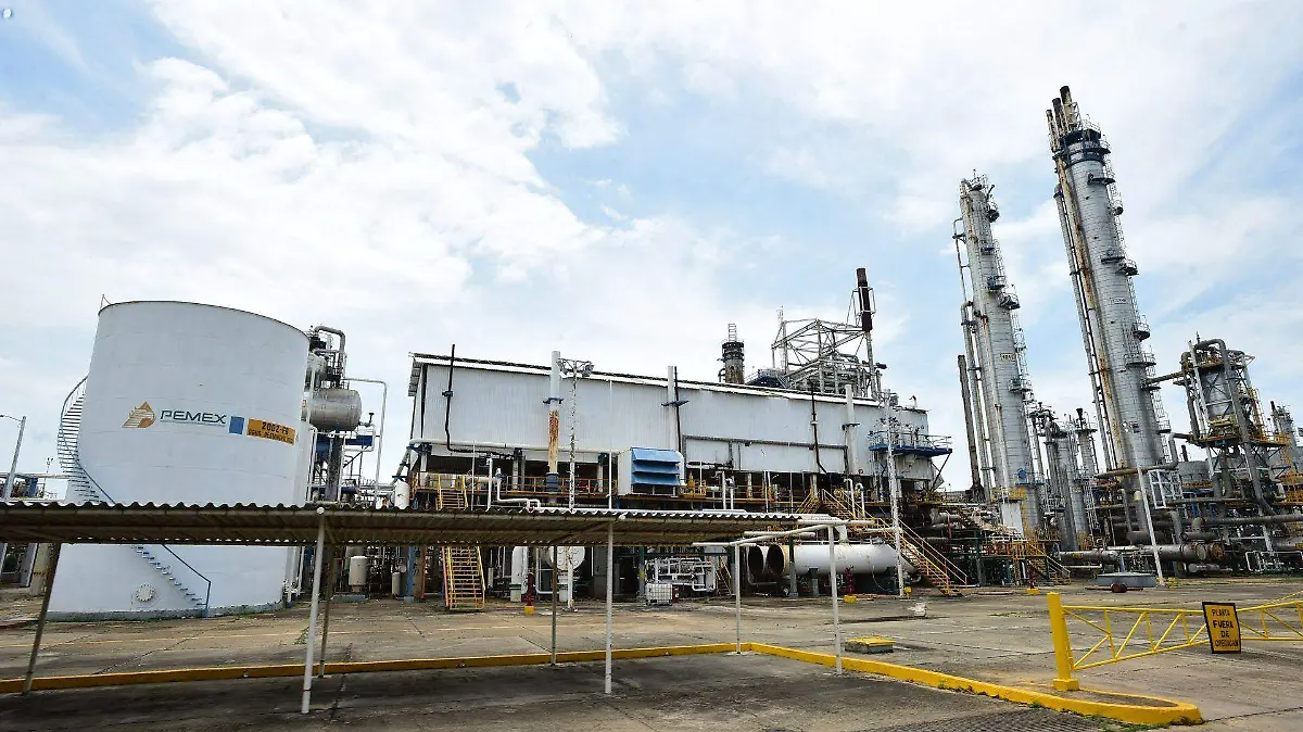 884244_AMLO Complejo Petroquímico Cosoleacaque_web